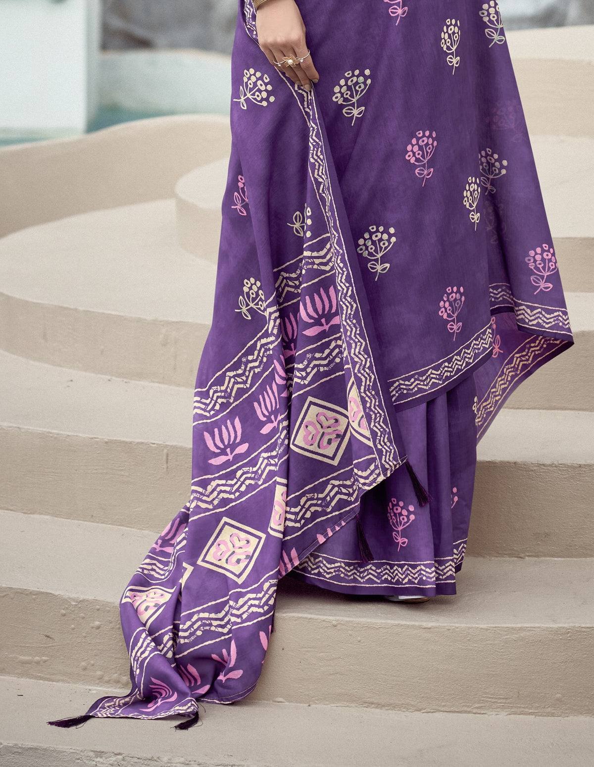 Purple Mul Silk Saree with Delicate Floral Motifs & Artistic Printed Pallu