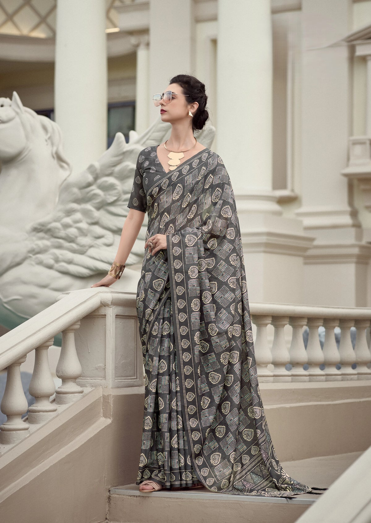 Black Pure Mul Silk Saree With Ivory Traditional Motifs