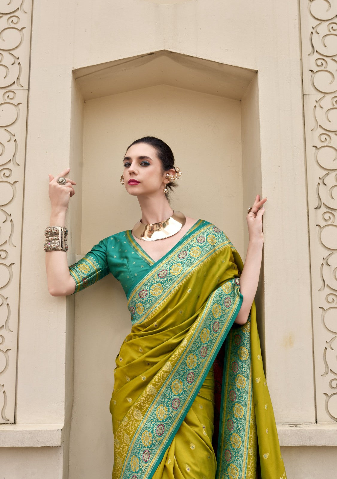 Mehendi Green Pure Soft Banarasi Silk Saree with Teal Woven Border