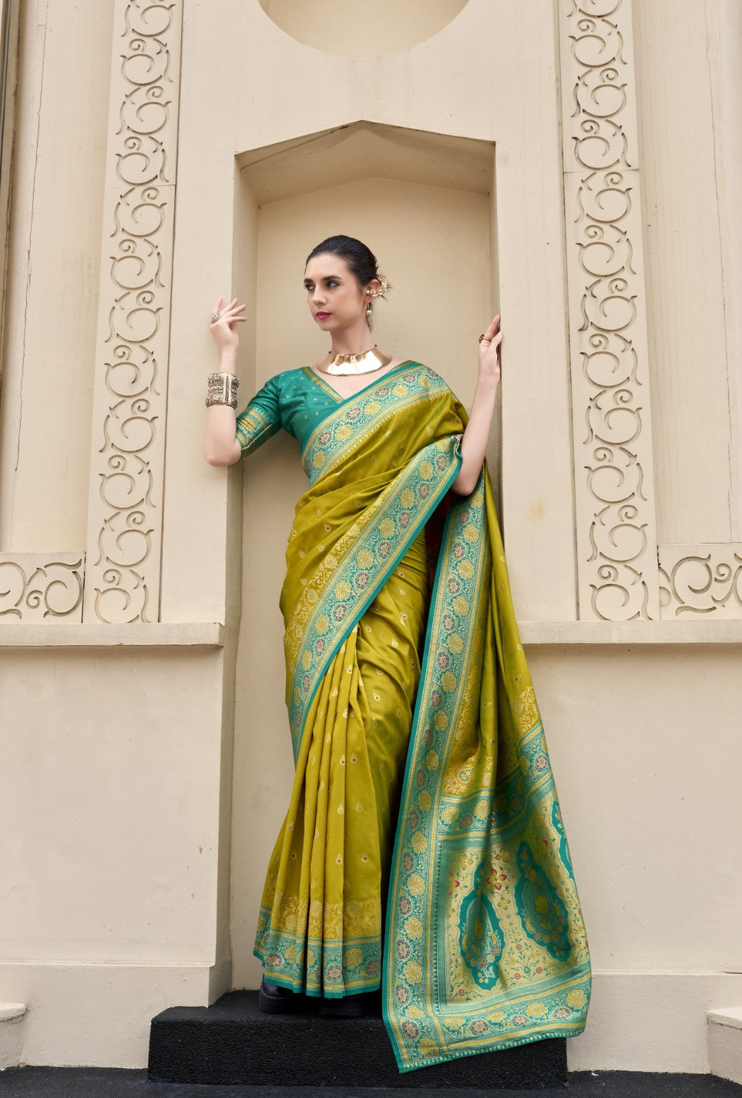 Mehendi Green Pure Soft Banarasi Silk Saree with Teal Woven Border