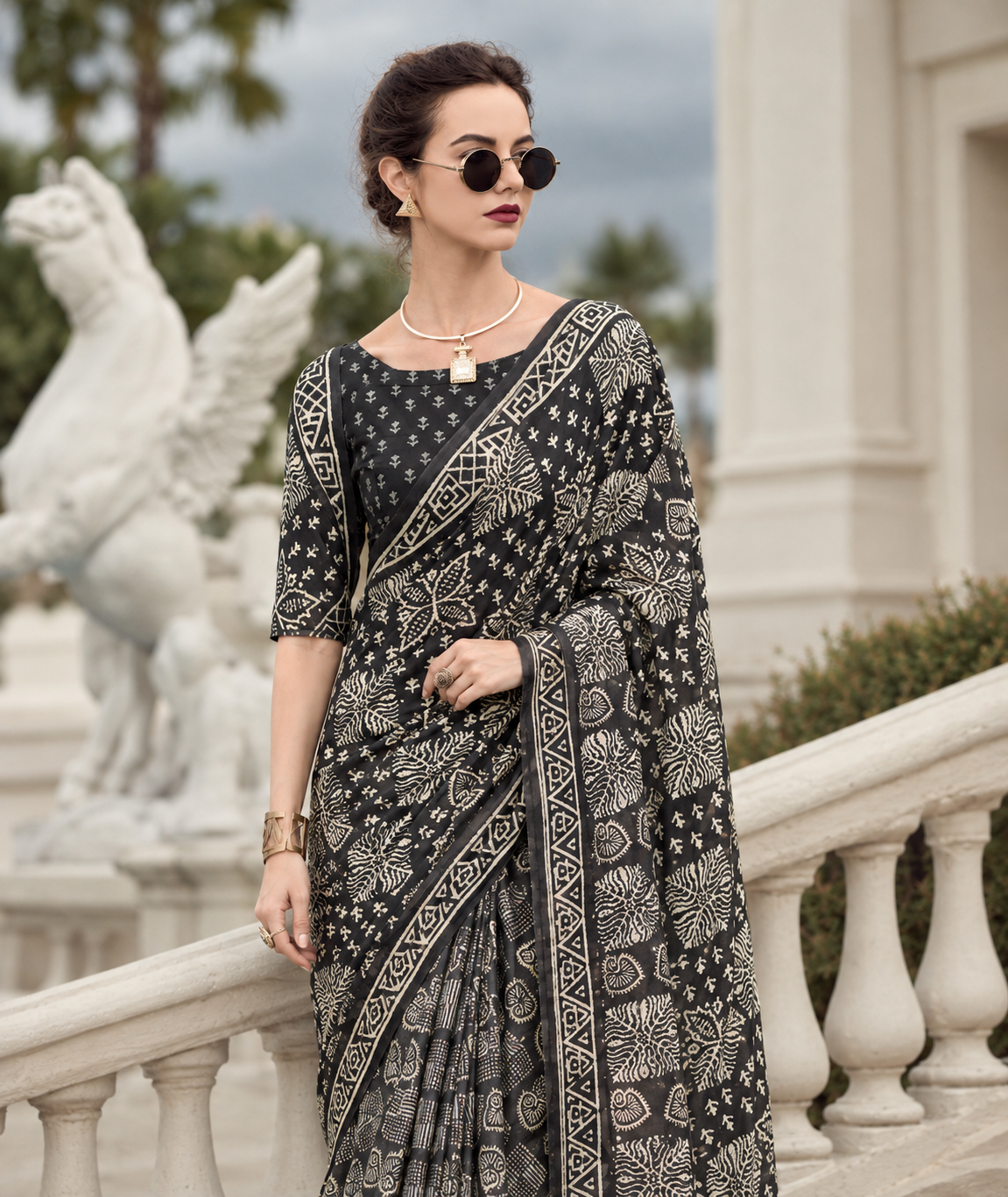 Black Pure Mul Silk Saree With Ivory Traditional Motifs